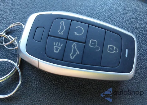 2021 Chevrolet Equinox Awd Lt z USA, uszkodzony, nr VIN 3GNAXUEV4ML307781